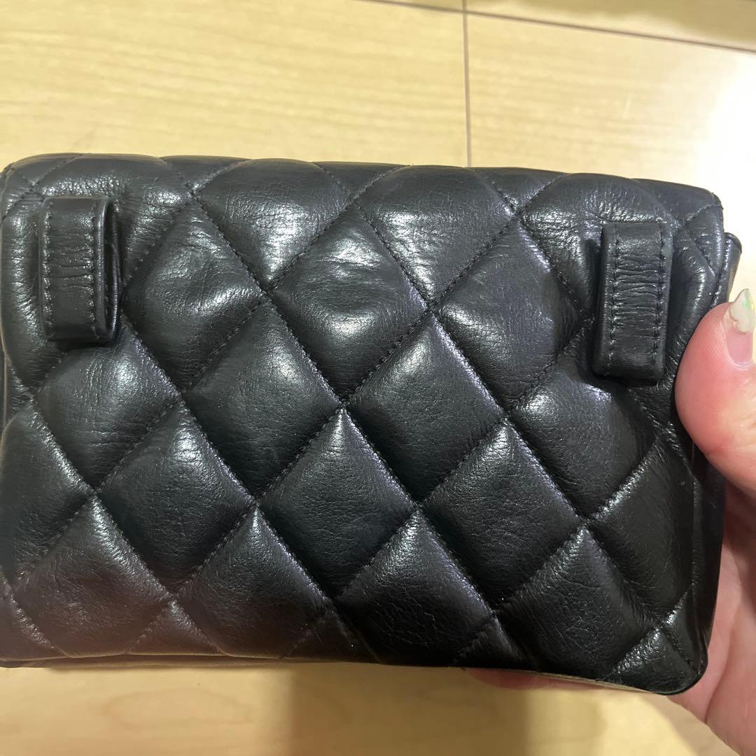 tiara gold　　CHANEL 黒 キルティング