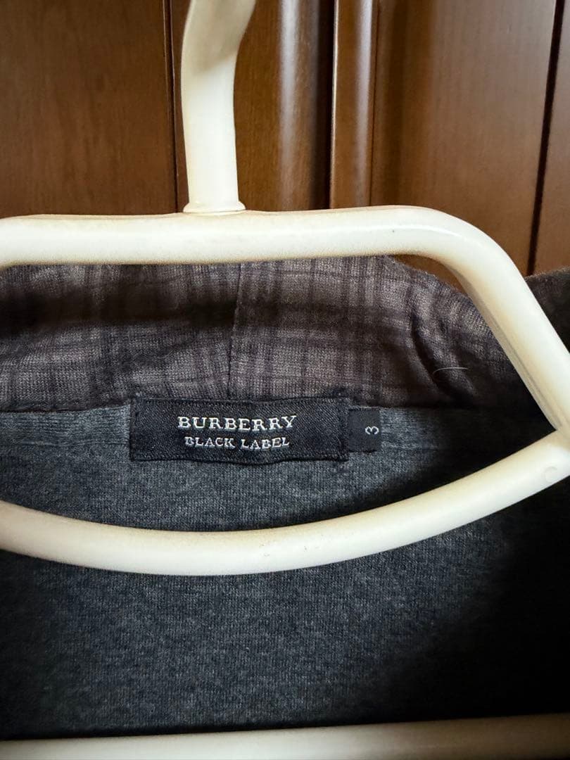 BURBERRY BLACK LABEL フード付きパーカー
