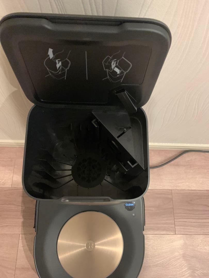 iRobot ルンバs9+（自動ゴミ収集機付き）