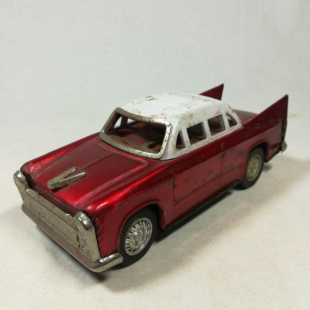 古い　アメ車　ミニチュア　フィギュア　ブリキカー　まとめて４点