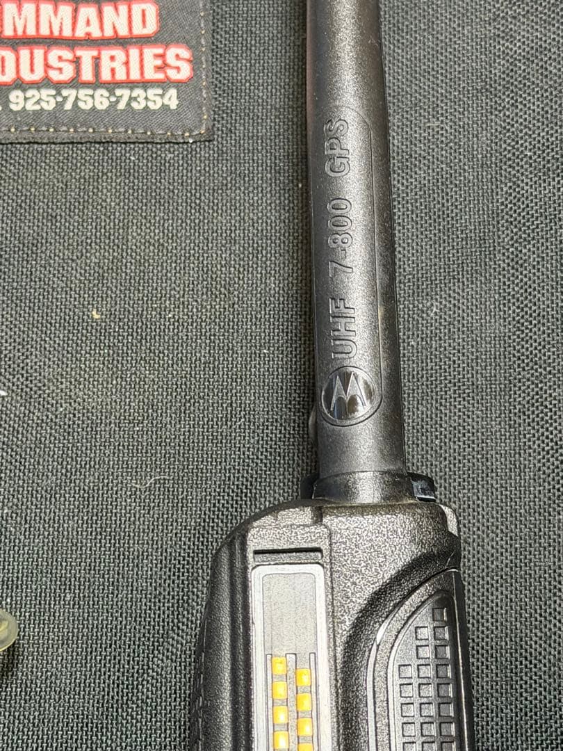 G*W様 MOTOROLA XTS 5000 R (不動品)TCI PTTスイッ