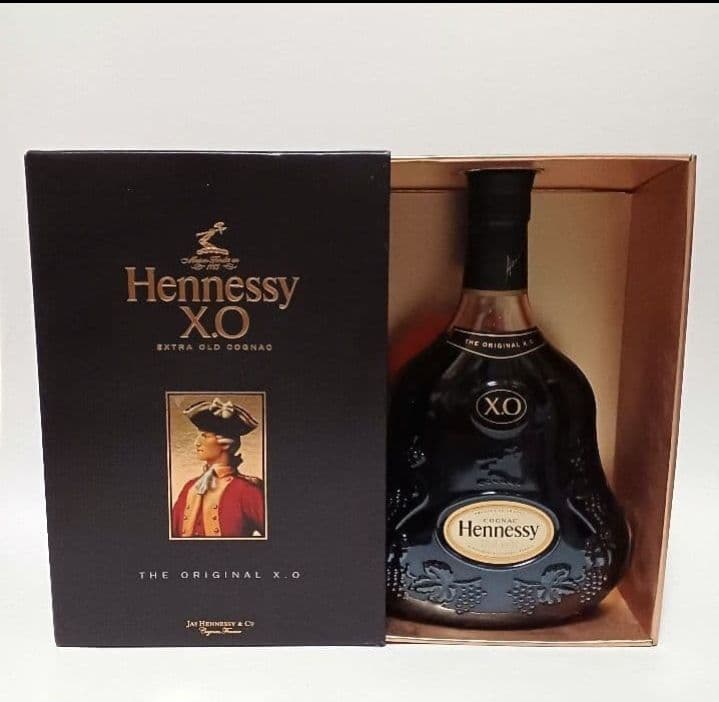 Hennessy XO エクストラオールドコニャック 700ml ギフトボックス