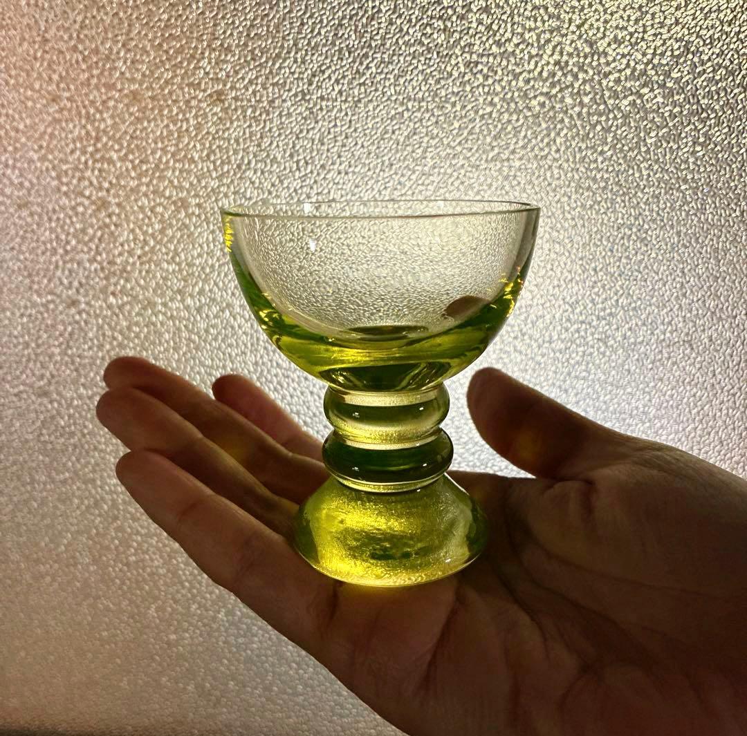 骨董　時代ガラス　希少カナリアイエロー　二重玉ステム　盃　酒器　ウラン１客限り