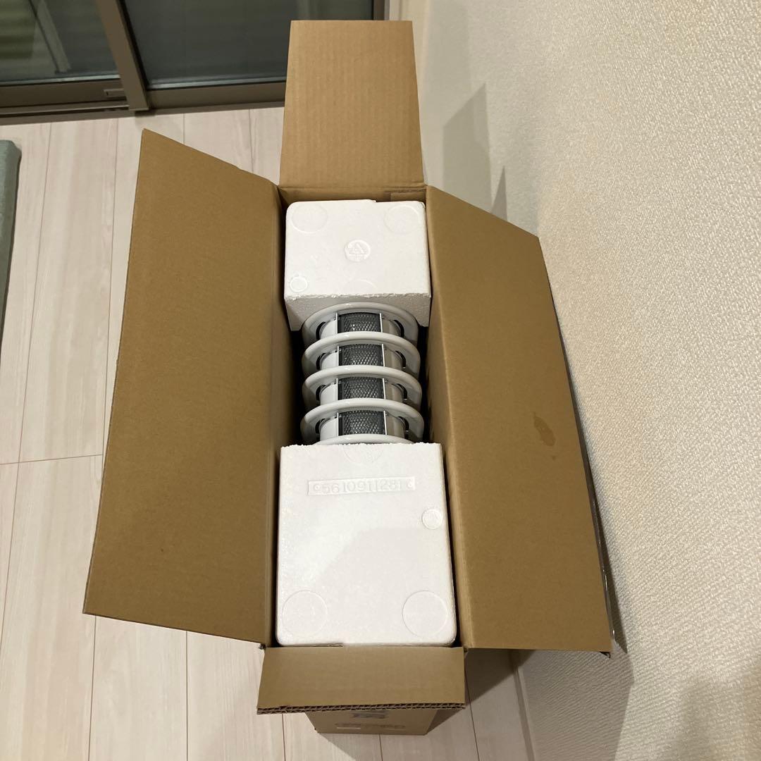 【新品未使用】DeLonghi AmiCaldO オイルヒーター