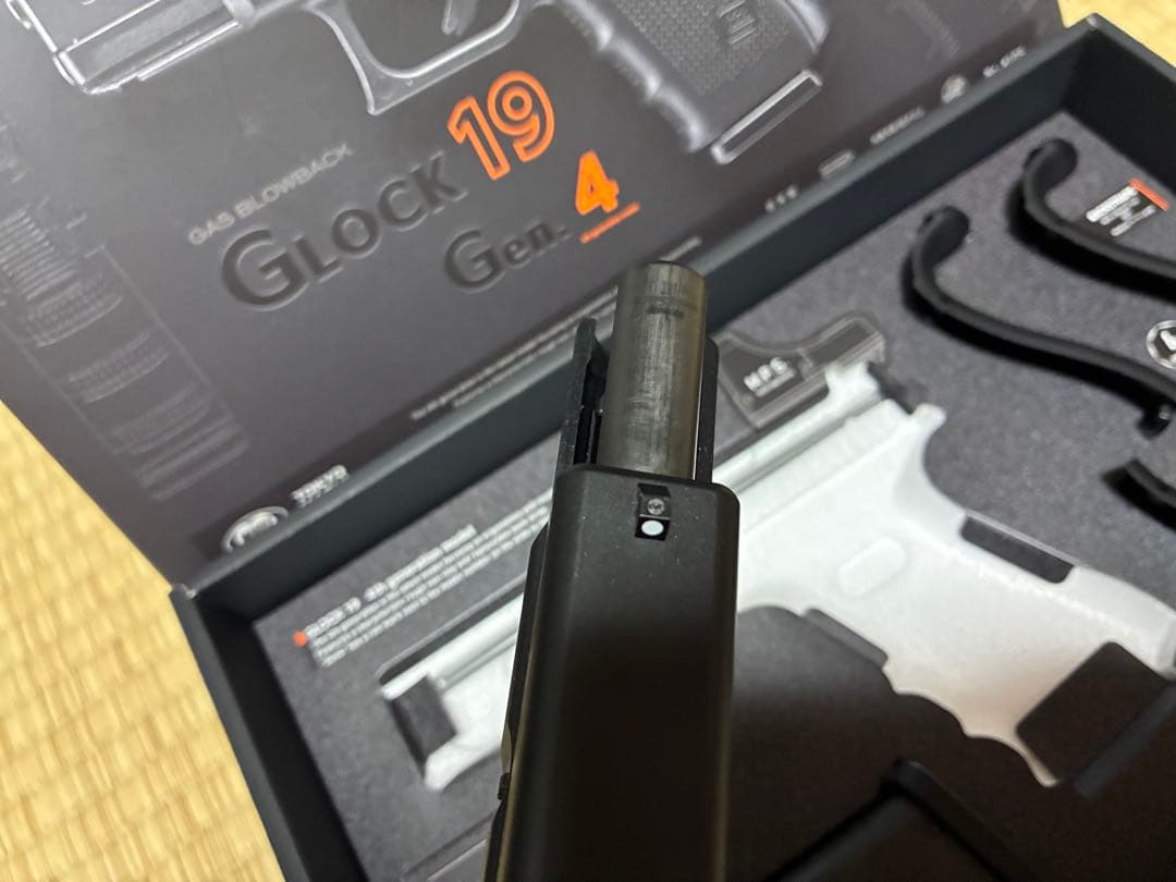 東京マルイ　G19gen4 ガスブローバックガン