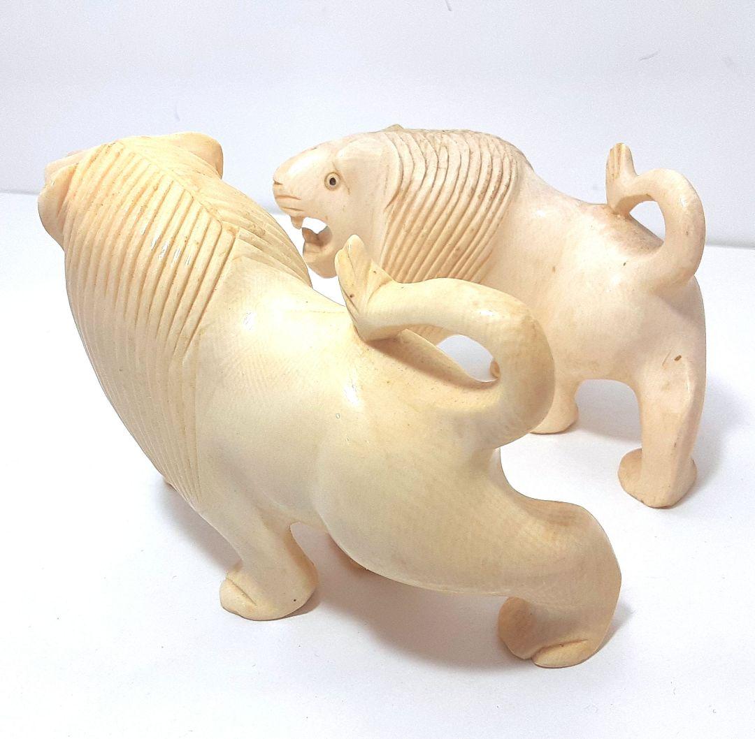 Y667-3 極上 高級彫刻 ライオン細工 置物 2体セット 総重量445g