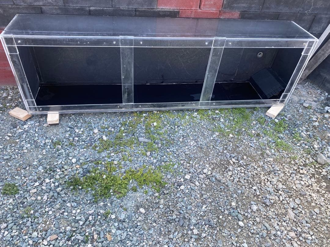 アクリル水槽2400 700 450