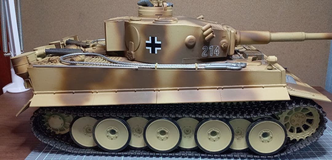 タミヤ1/16RCタンクTIGER−Ｉフルオペレーションセット完成品