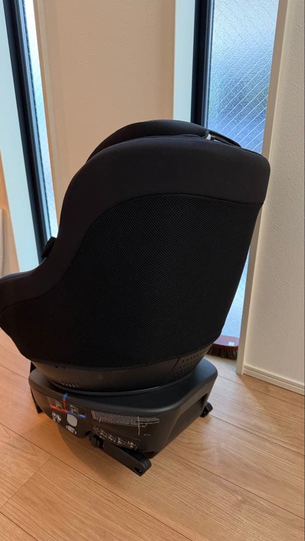 Joie Arc360° ISOFIX ツートンブラック　チャイルドシート