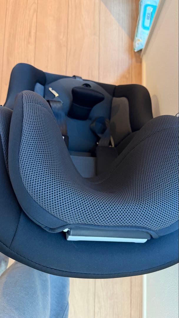 Joie Arc360° ISOFIX ツートンブラック　チャイルドシート