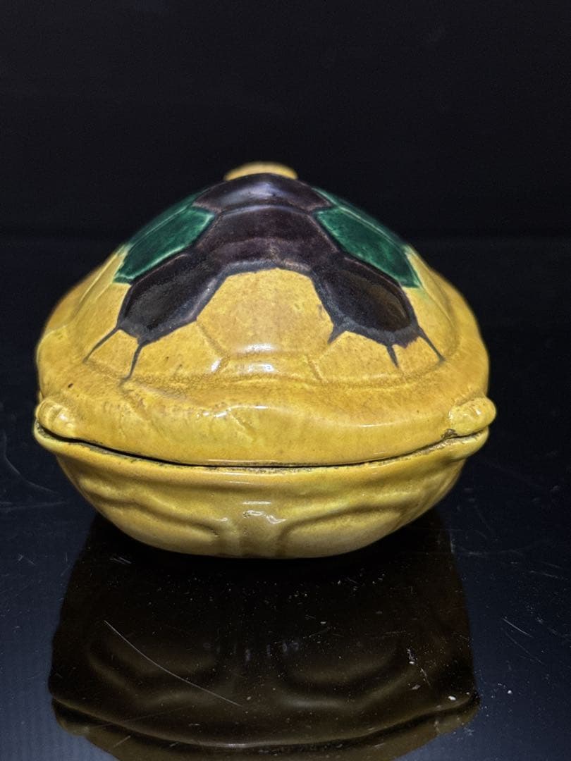 平安 真清水 蔵六 造 交跡 内金箔張 大亀 香合 桐共箱付