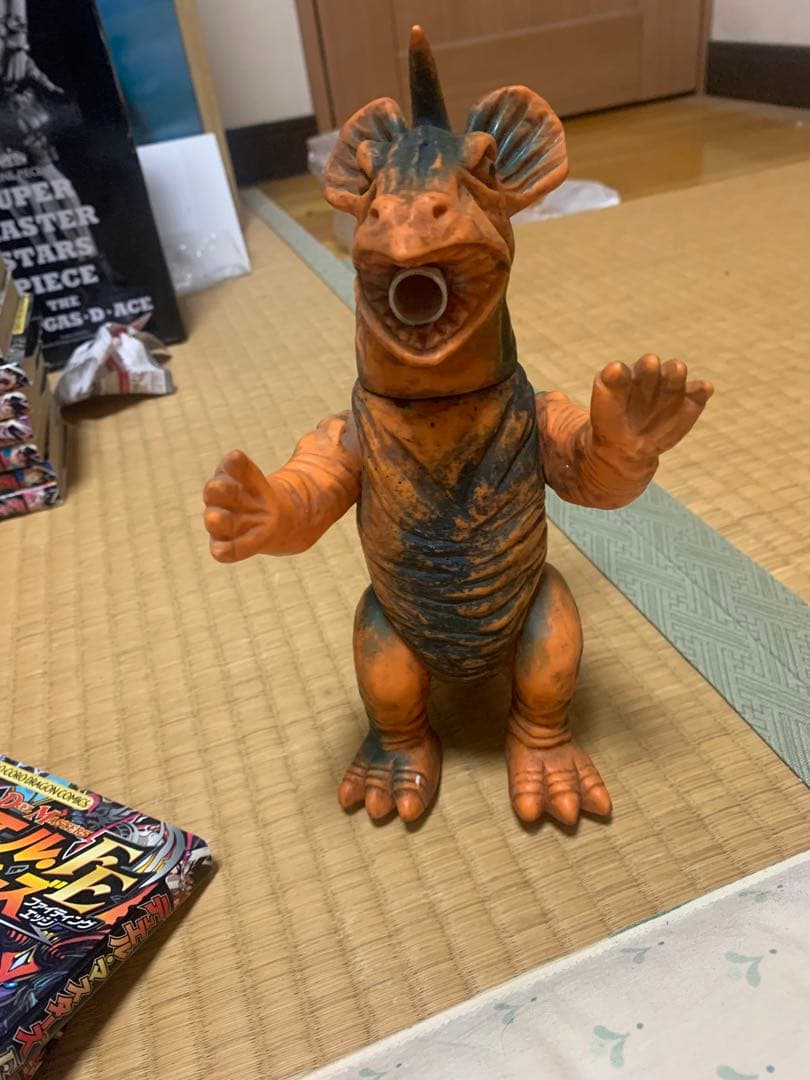 トリケランっぽいソフビ