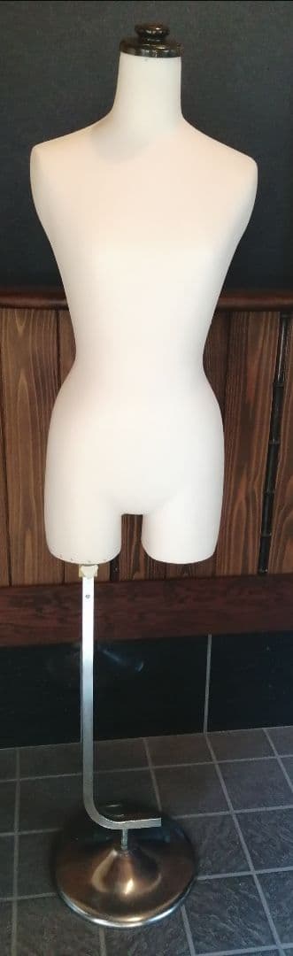 トルソー マネキン レディース 上半身用 店舗 展示用 ディスプレイ 土台付き