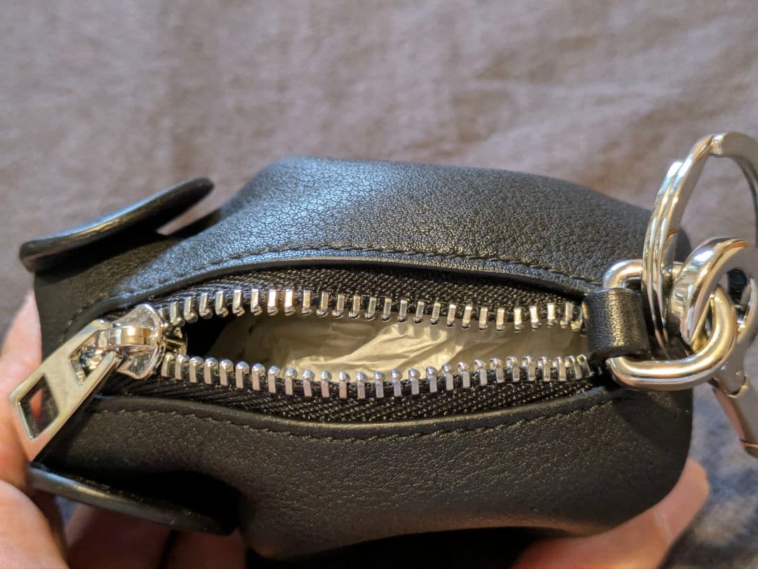 C*a様 【LOEWE】エレファント レザーケース チャーム(ブラック)