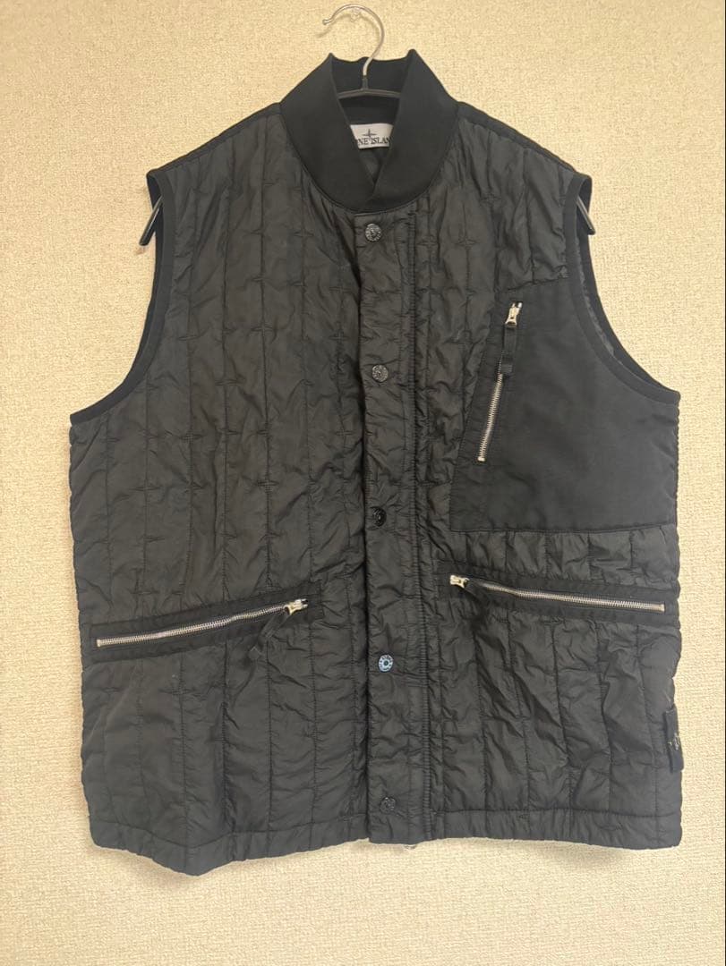 STONE  ブラック キルティングベスト