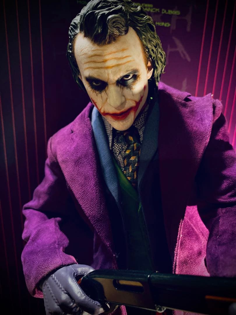 トイサピエンス限定 クオーター・スケール ジョーカー ホットトイズ　ダークナイト