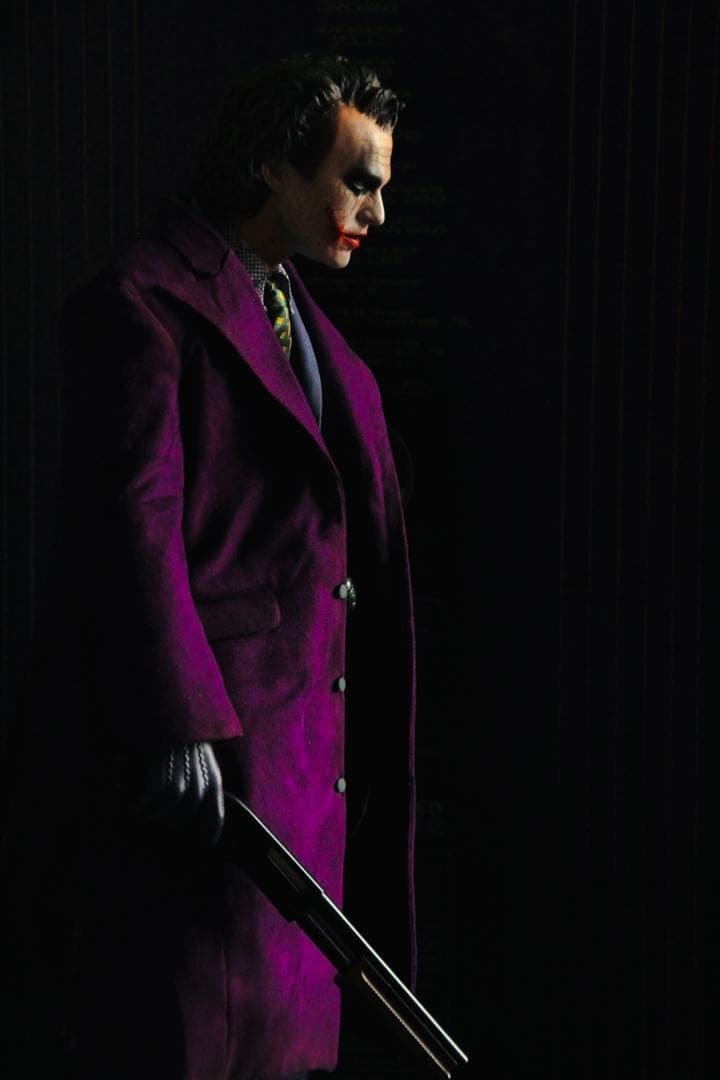 トイサピエンス限定 クオーター・スケール ジョーカー ホットトイズ　ダークナイト