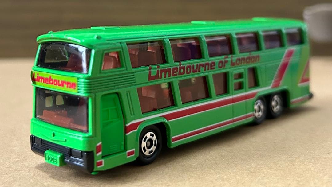 ロングトミカ L18 ネオプランバス スカイライナー