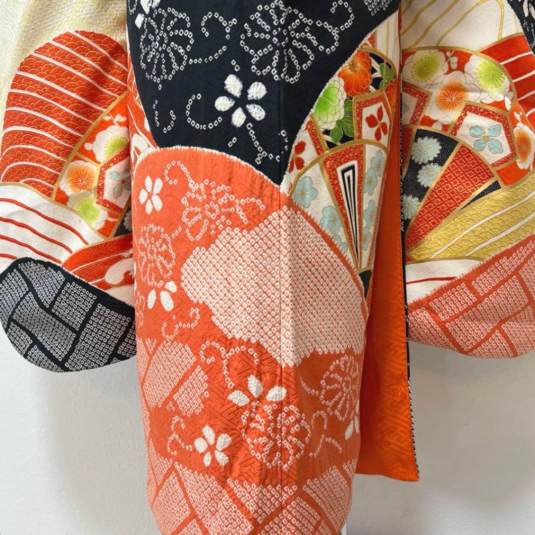 386 振袖フルセット 正絹 橙 黄色 黒 絞り 金彩 駒刺繍 レトロ 古典柄