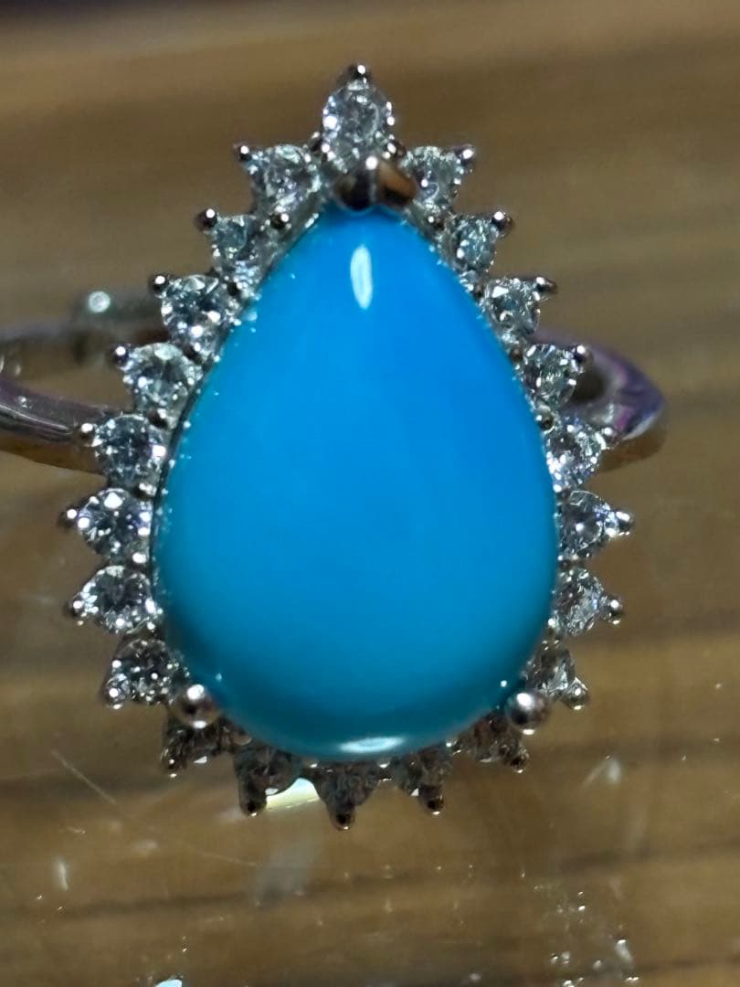 なかなか見つからない！貴重な天然石スリーティングビューティ、ターコイズ！リング