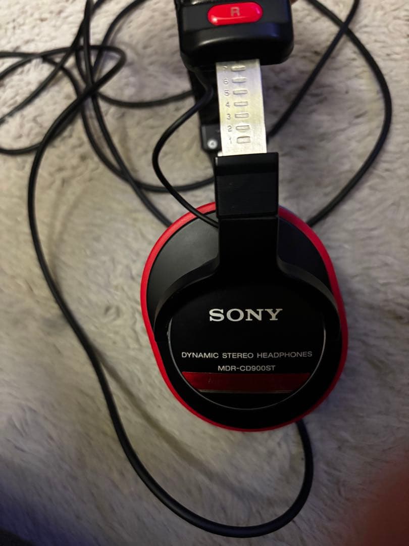 MDR-CD900ST 密閉型スタジオモニターヘッドホン