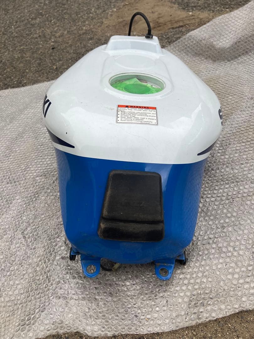 SUZUKI GSX-R1100 GV73A（M型）燃料タンク