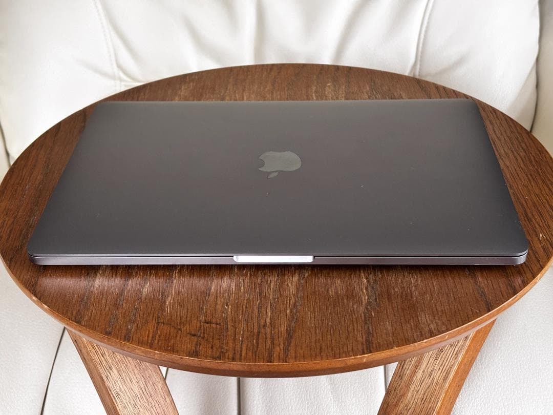 MacBook Pro 13inch mid 2018 (US配列)