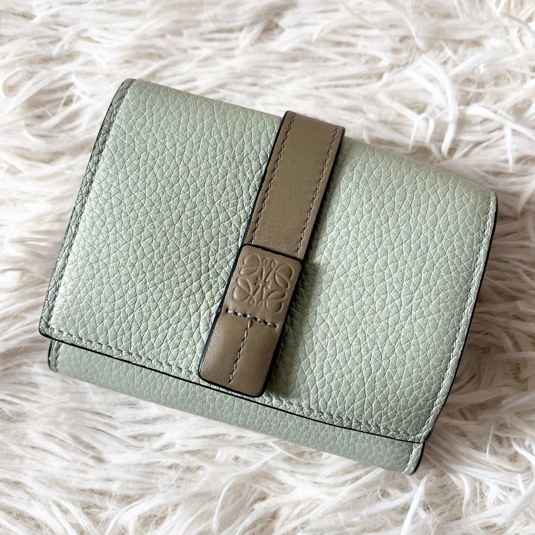 LOEWE 三つ折り財布　アナグラム　トライフォールド　グリーン　シェルグレー