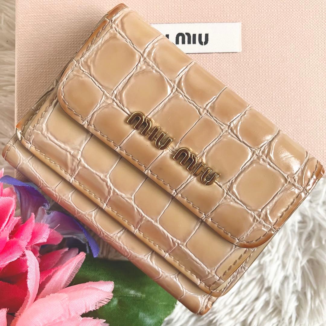 専用極希少品 ✨ミュウミュウ 折り財布　クロコ型押し　FRID ベージュ　レザー