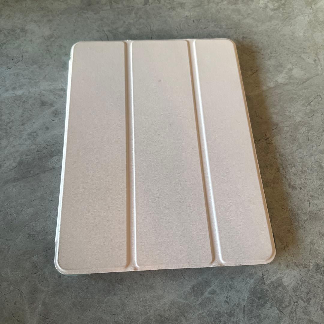 Apple iPad (第７世代) Wi-Fi 32GB ゴールド★