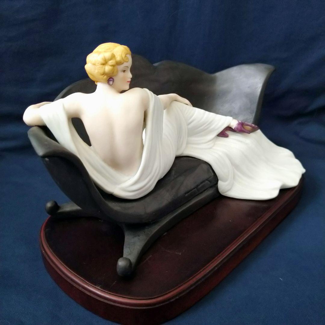 ＊ルイ・イカール限定フィギュア＊「ソファ（1937)」