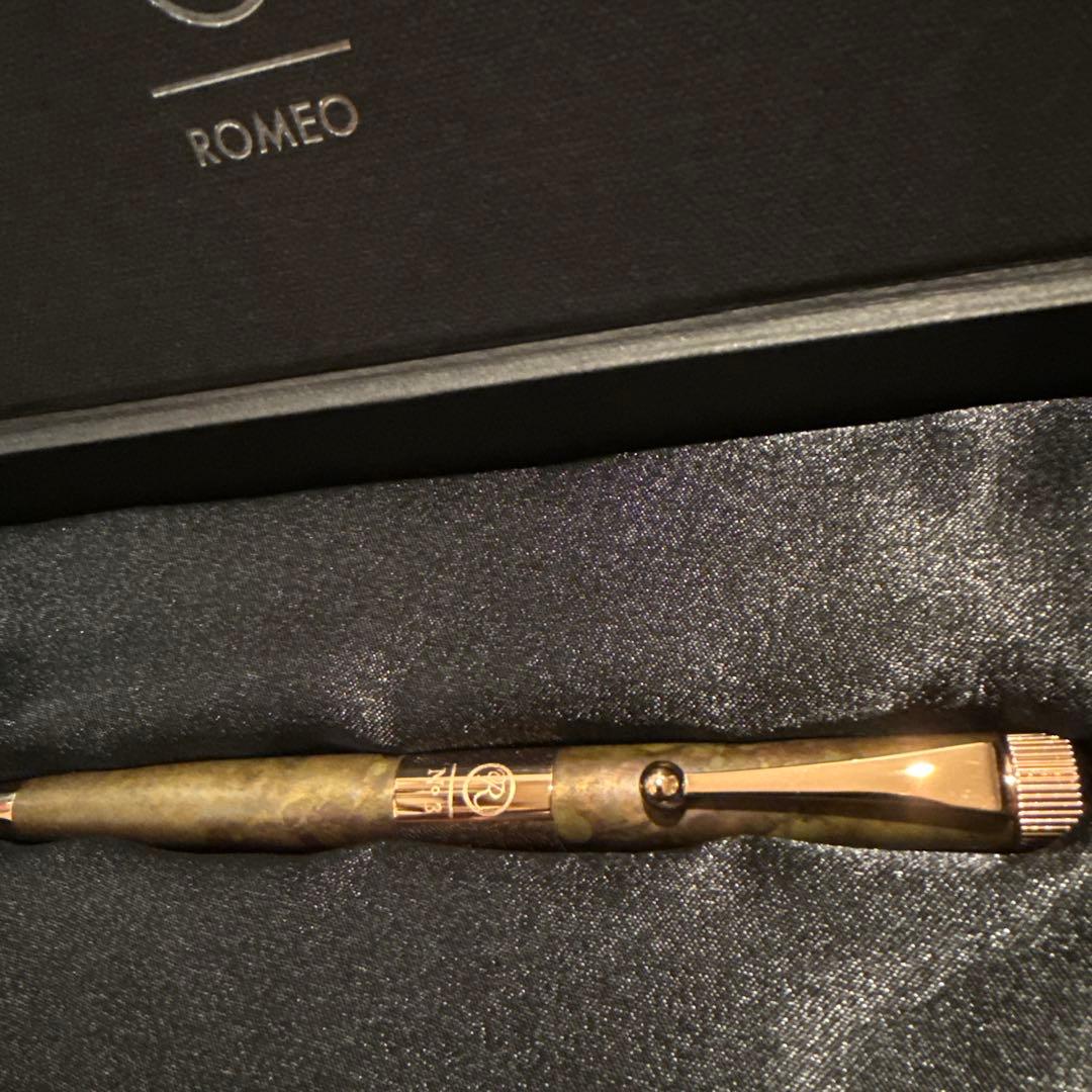 Romeo ロメオ　斑紋孔雀色　ボールペン　限定　新品未使用　斑紋