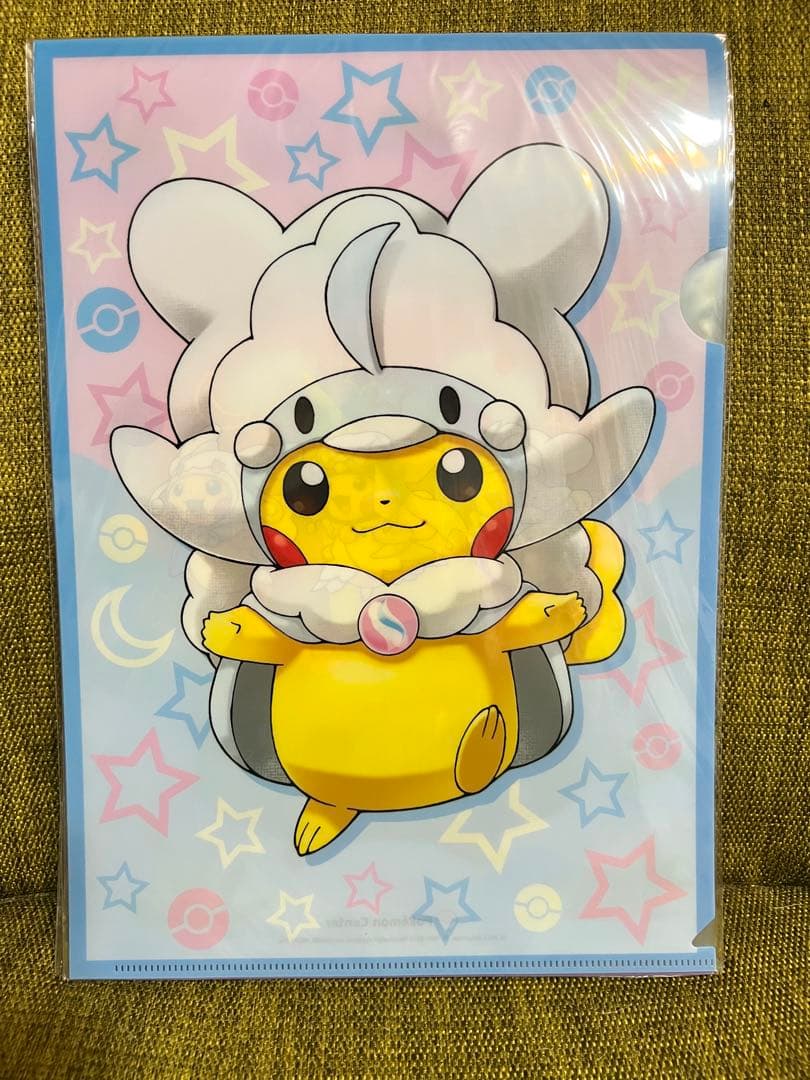 メガポンチョを着たピカチュウ　A4クリアファイルセット
