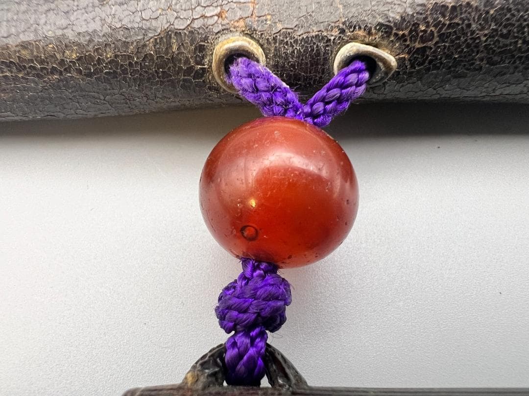 江戸明治時代　斧形前金具　銀象嵌　裏金具在銘　キセル入れ一心在銘　瑪瑙珠根〆