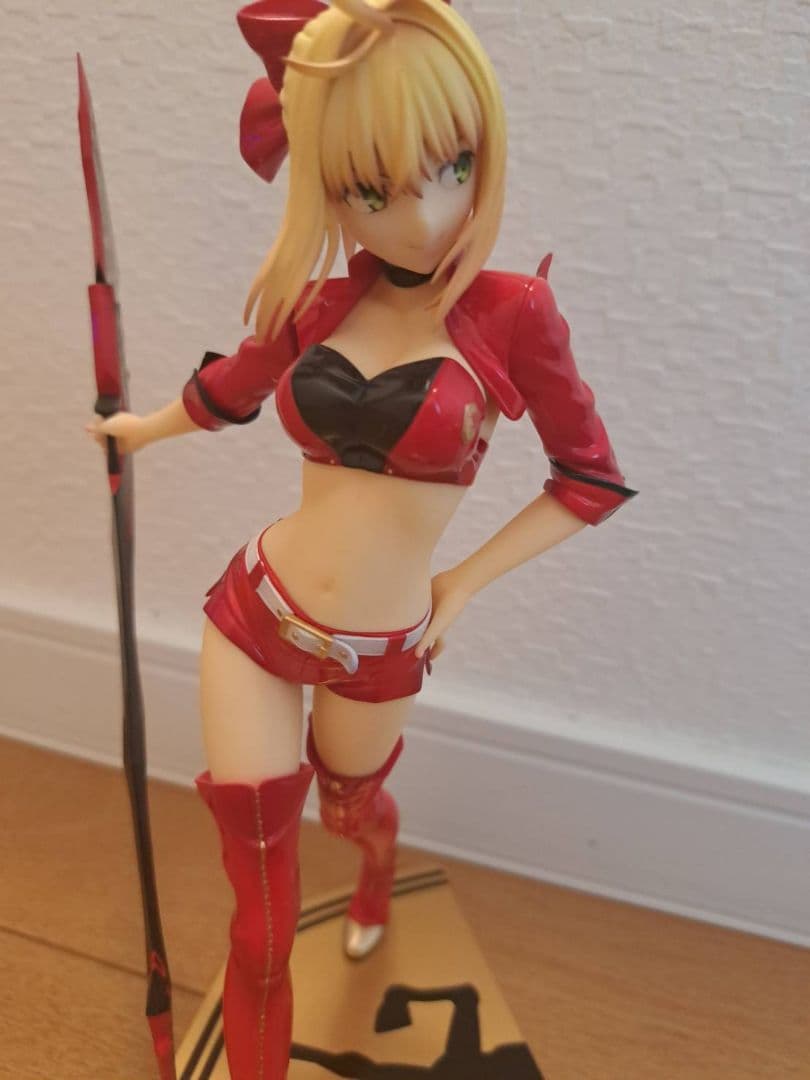 Type-moon Racing　ネロ　フィギュア