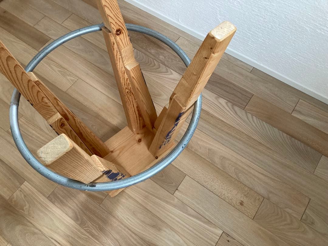 m&m custom performance furniture 角スツール大