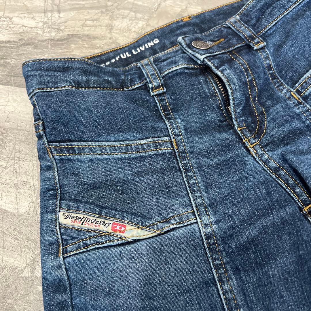 ディーゼルキッズデニムパンツデニムフレアパンツ　8歳　130センチ