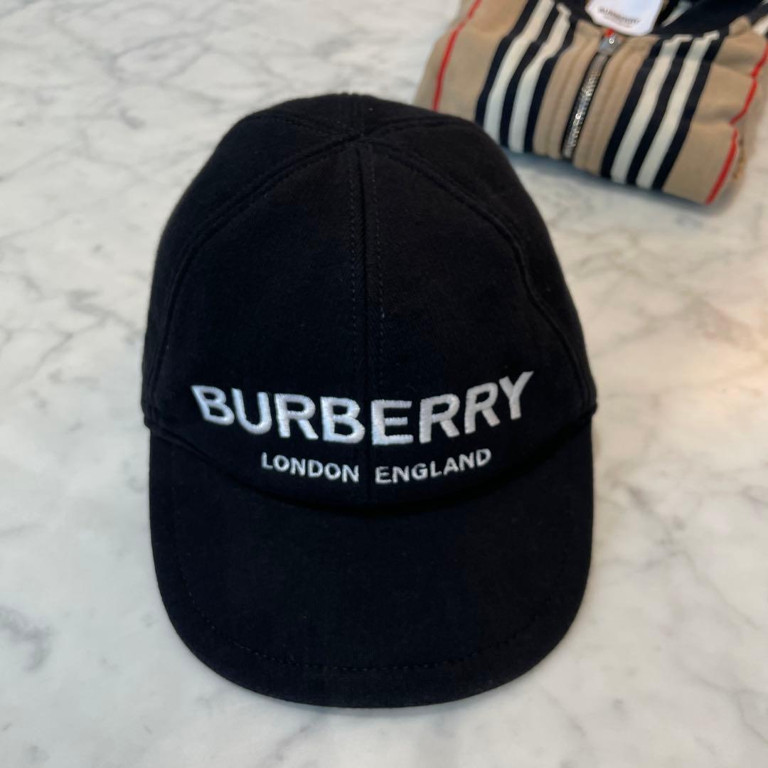 BURBERRY 子供用キャップ 黒 アイコンストライプ　Mサイズ　未使用級★
