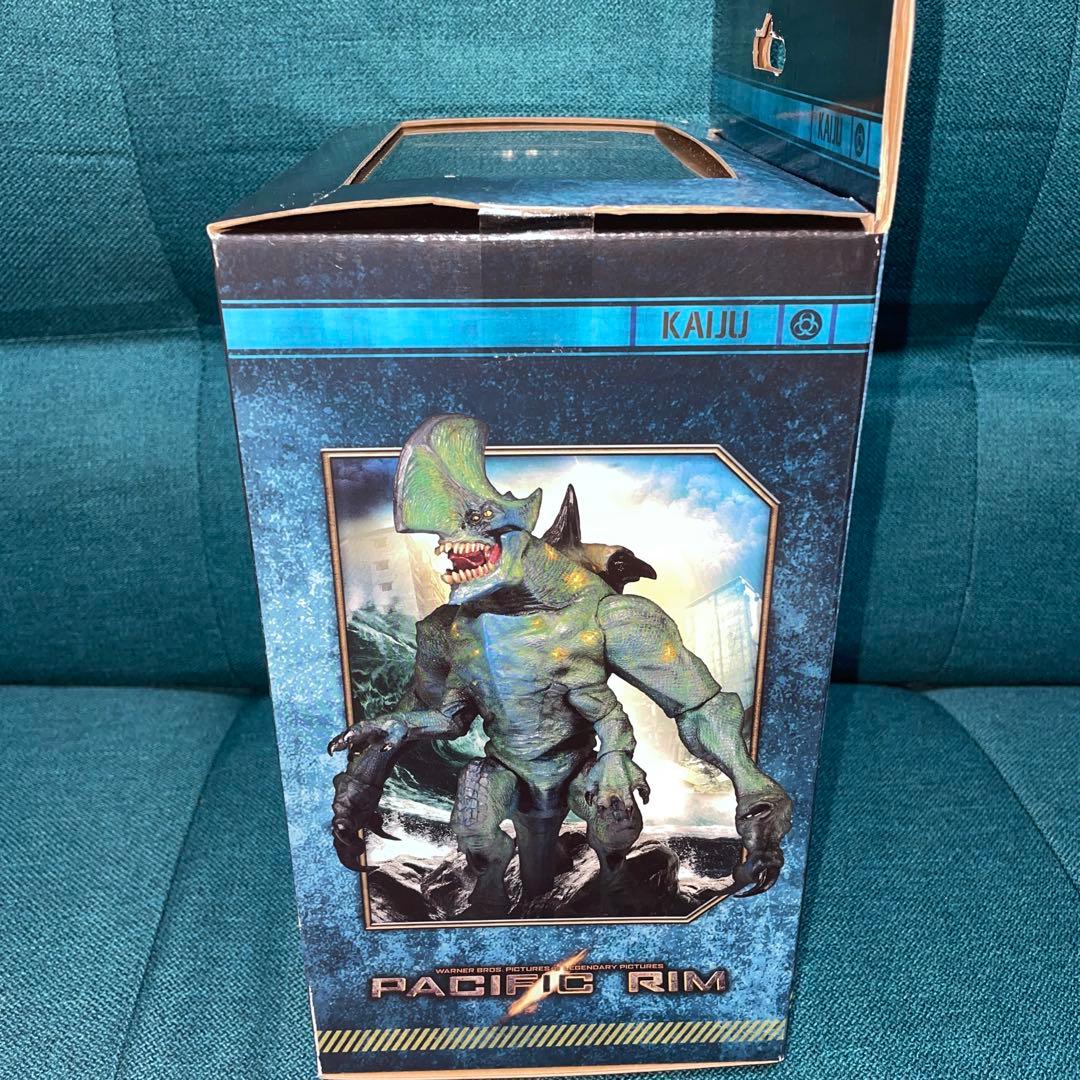 パシフィック・リム　フィギュア　KAIJU AXEHEAD NECA ネカ