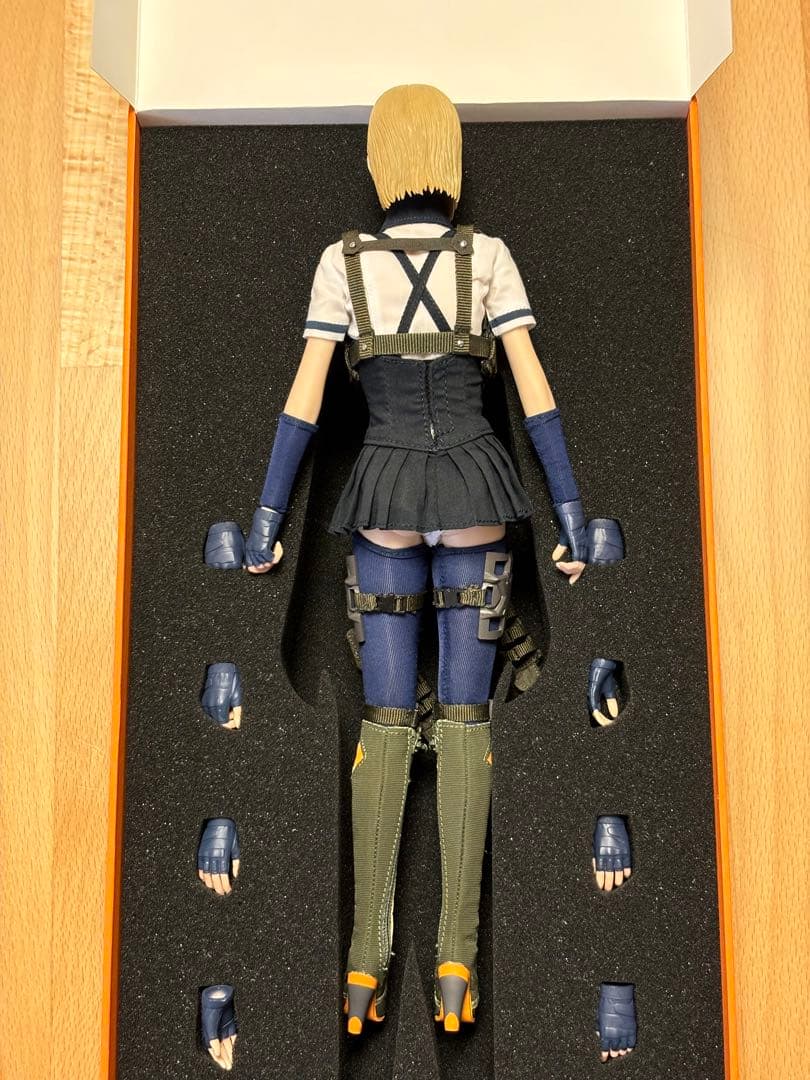 【1/6】i8TOYS SERENE HOUND KATHERINE