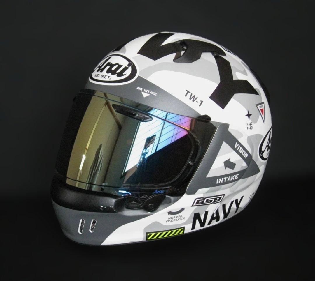 L*a様 Arai 　アライ　XD T’Sチタンゴールド　ミラーシールド付き