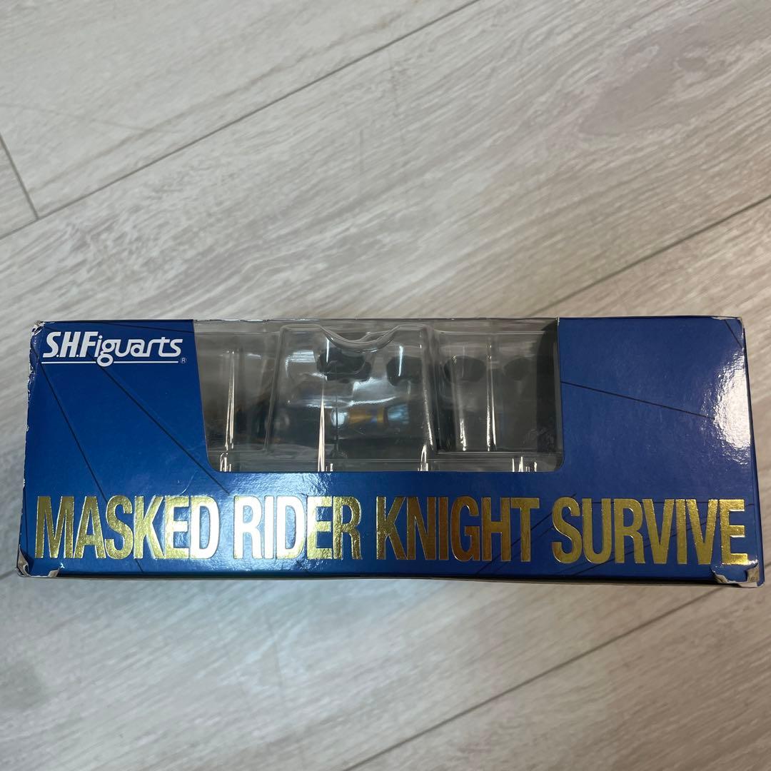 S.H.Figuarts仮面ライダー ナイトサバイブ