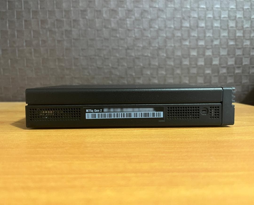 ミニPC ThinkCentre M75q Tiny Gen2 16GB / 256GB