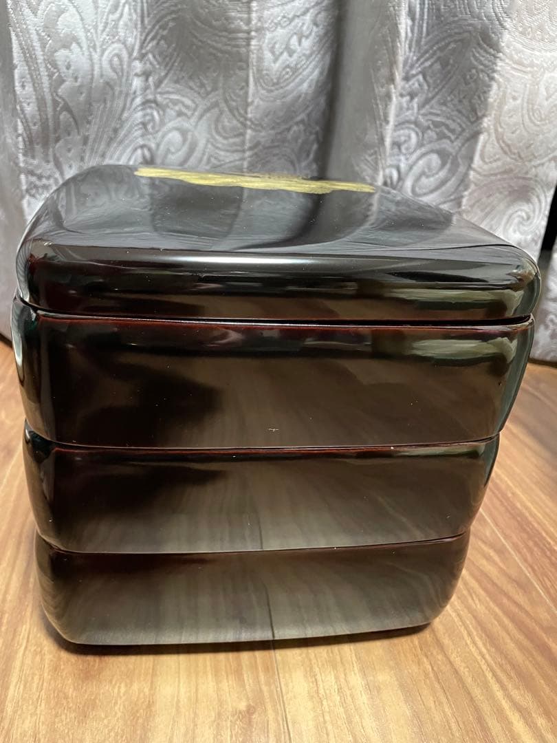 お重箱　　骨董　漆塗り