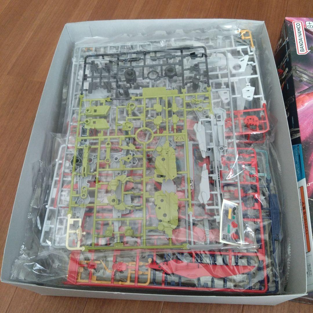 バンダイ HG 1/144 デスティニーガンダムSpecII&ゼウスシルエット