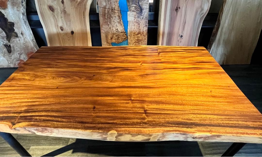 モンキーポッド一枚板　ダイニングテーブル