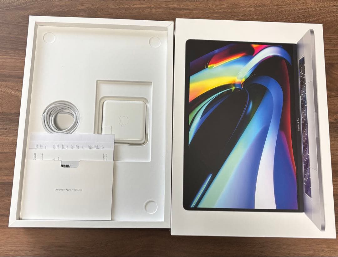 MacBook Pro 16インチ Core i7 32GB 512GB