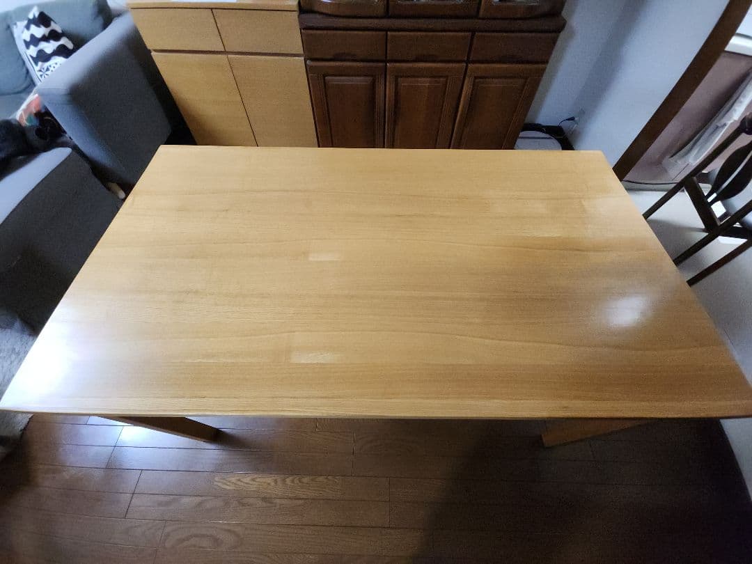 無印良品ダイニングテーブル４人掛け。