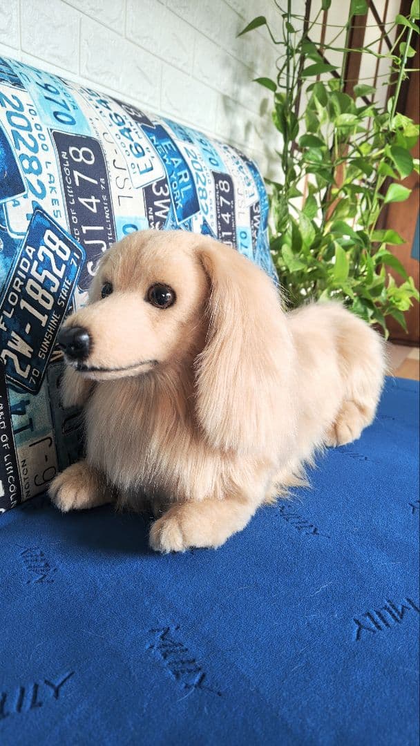 ダックスフンドぬいぐるみ （ベージュ）