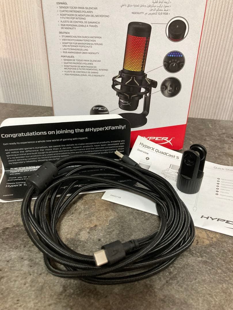 HyperX QuadCast S スタンドアロンマイク ブラック　RGB